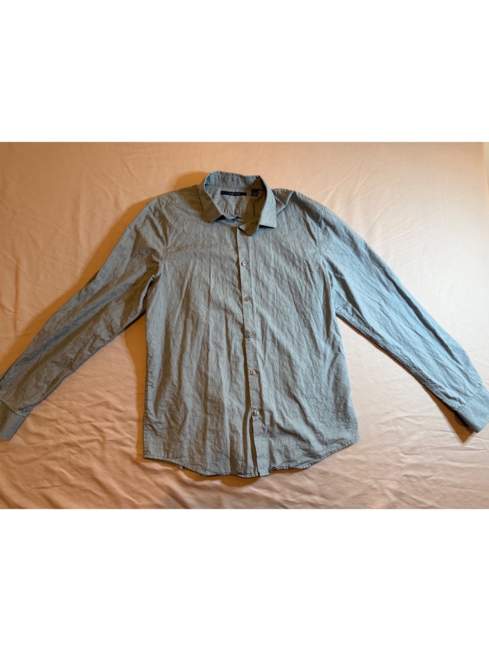 Perry Ellis Men's Light Blue Long Sleeve Button-Up Shirt